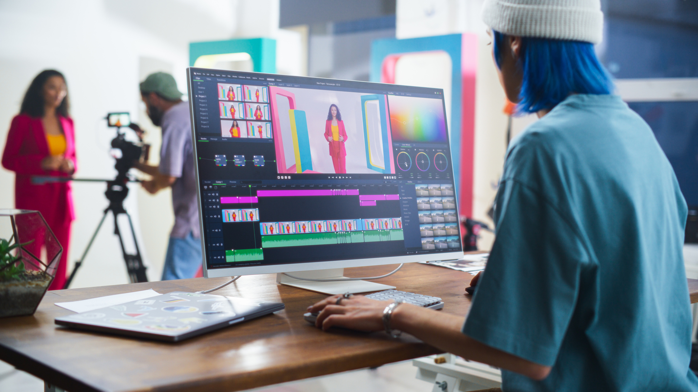 Read more about the article Corporate Video Trends to Watch in 2025